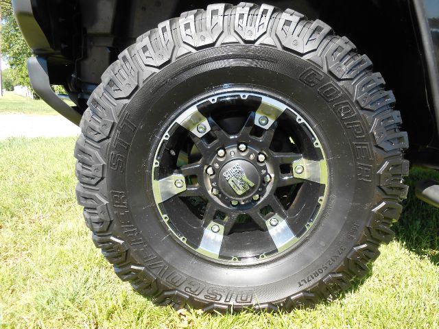 Hummer H2 2004 photo 5