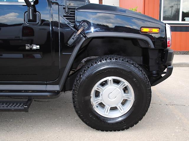 Hummer H2 2004 photo 3