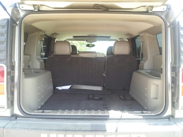 Hummer H2 2004 photo 5