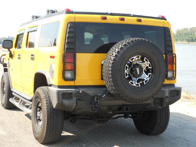 Hummer H2 2004 photo 1