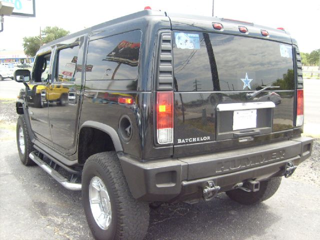 Hummer H2 2005 photo 1
