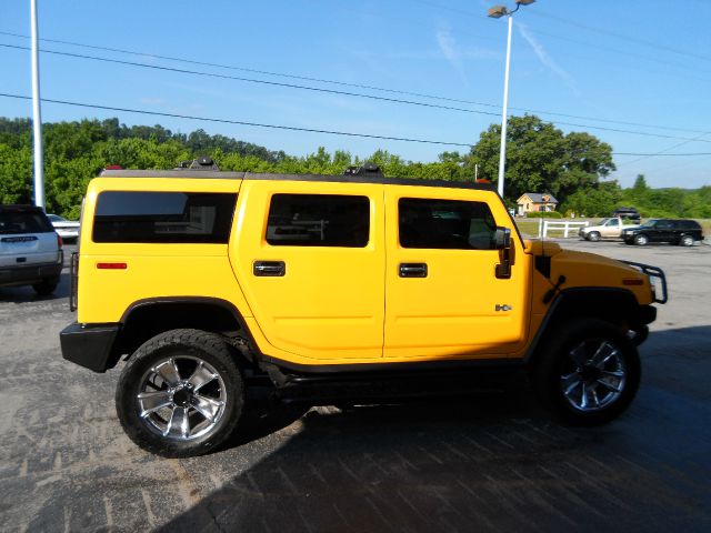 Hummer H2 2005 photo 21