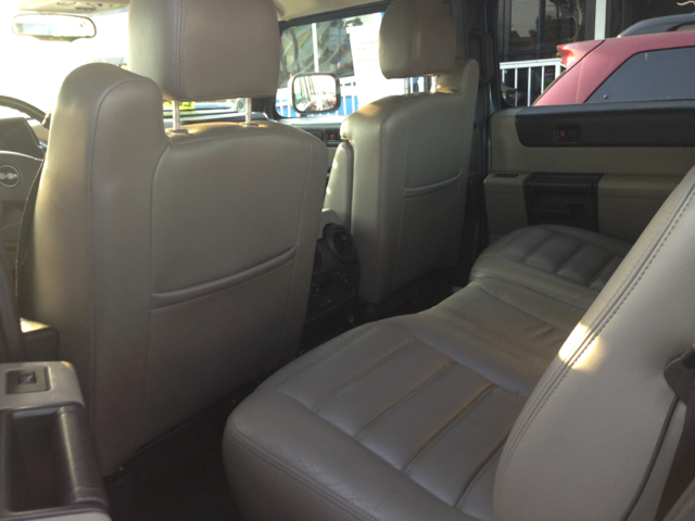 Hummer H2 Sport V-8 Pickup Truck