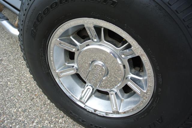 Hummer H2 2006 photo 2