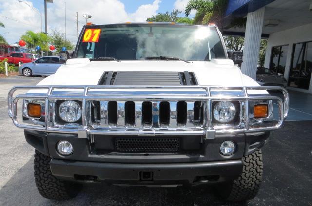 Hummer H2 2007 photo 4