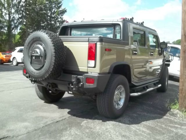Hummer H2 SUT 2005 photo 1