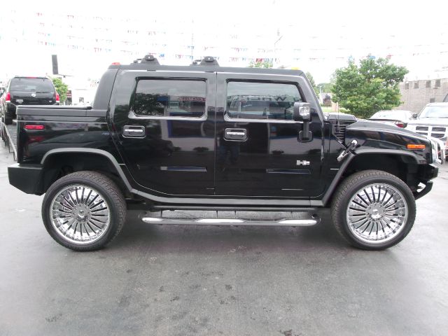 Hummer H2 SUT 2006 photo 11