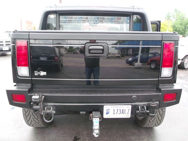 Hummer H2 SUT 2006 photo 21