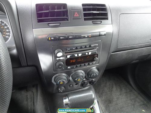 Hummer H3 2006 photo 2
