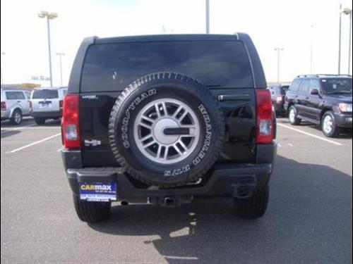 Hummer H3 2006 photo 2
