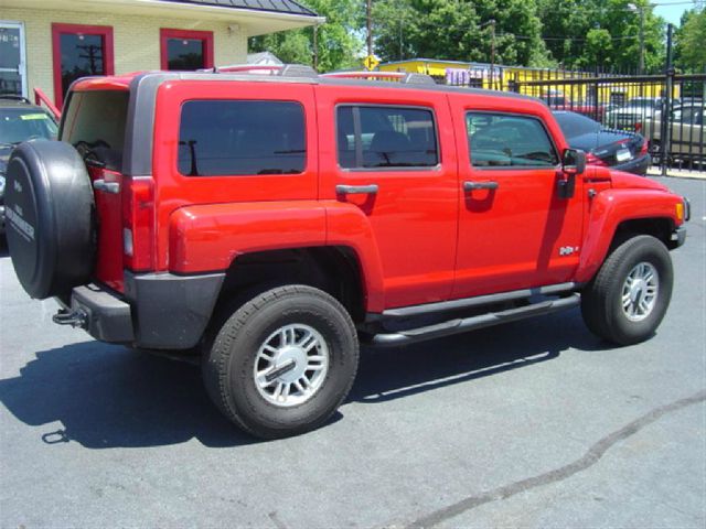 Hummer H3 2006 photo 2