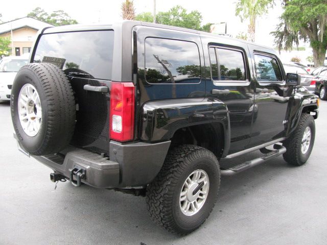 Hummer H3 2006 photo 1