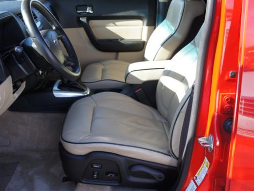 Hummer H3 2006 photo 1