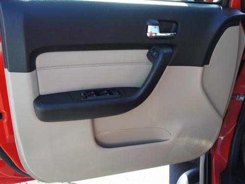 Hummer H3 2006 photo 3