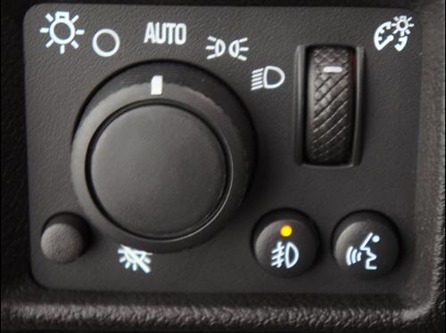 Hummer H3 2006 photo 1