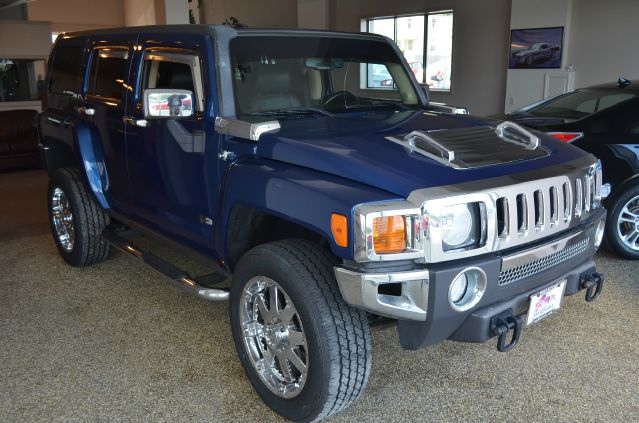 Hummer H3 Scion XB SUV