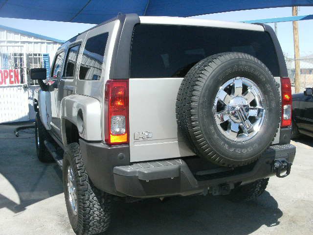 Hummer H3 2006 photo 11