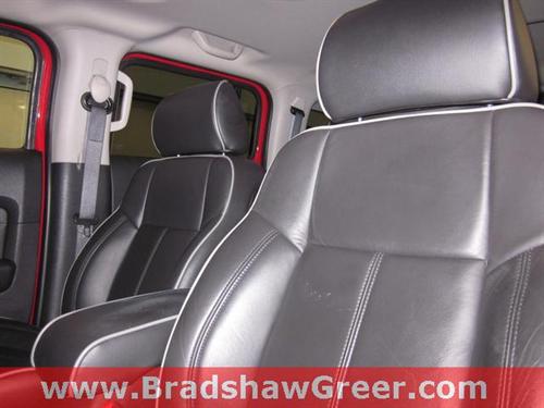 Hummer H3 2006 photo 1