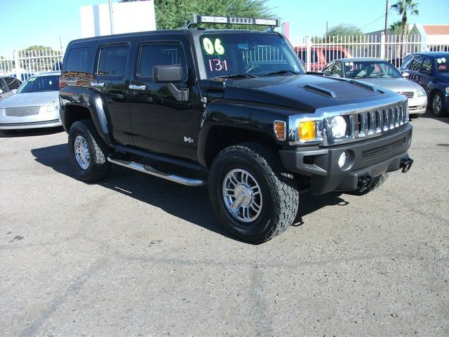 Hummer H3 2006 photo 2