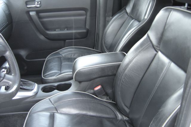 Hummer H3 Scion XB SUV