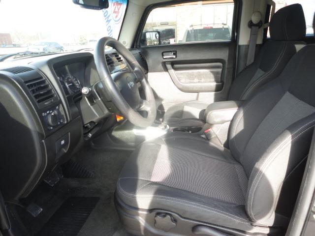 Hummer H3 2006 photo 3