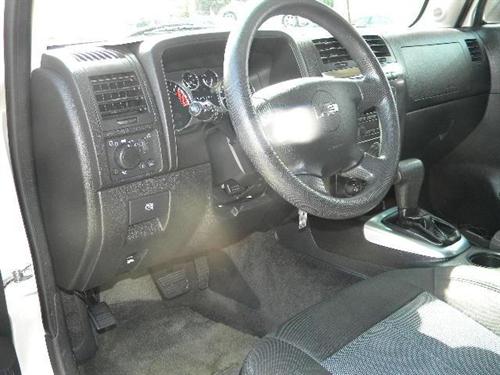 Hummer H3 2006 photo 1
