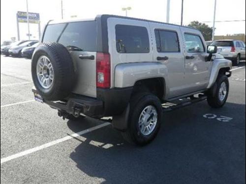 Hummer H3 2006 photo 2