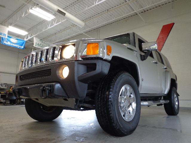 Hummer H3 2006 photo 1