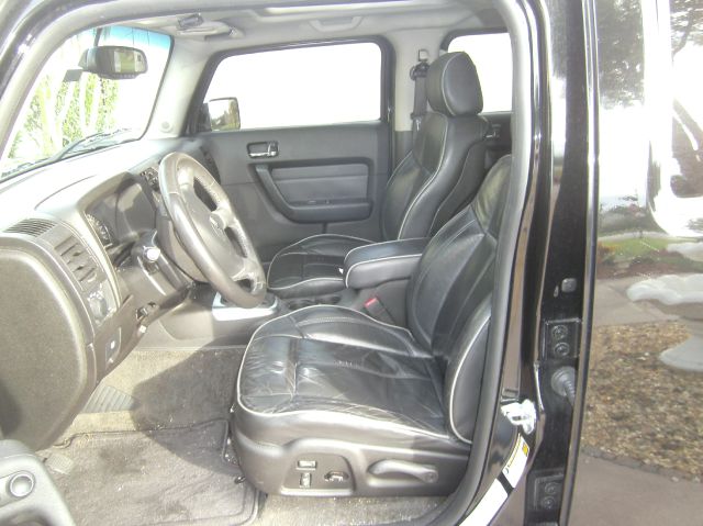 Hummer H3 2006 photo 1