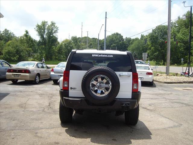Hummer H3 2006 photo 1