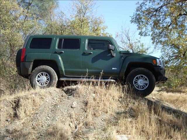 Hummer H3 2WD 5-door LX Automatic Sport Utility