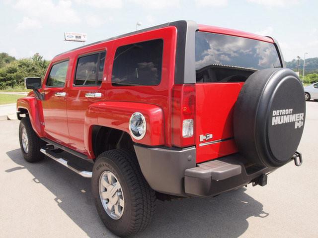 Hummer H3 2006 photo 2