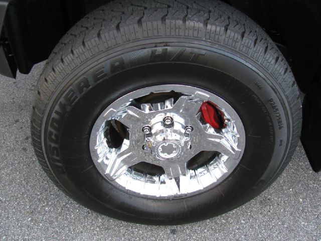 Hummer H3 2006 photo 1