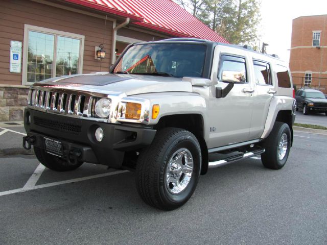 Hummer H3 2006 photo 2