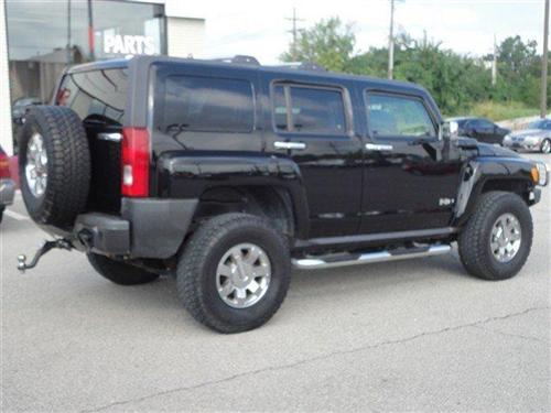 Hummer H3 2006 photo 2