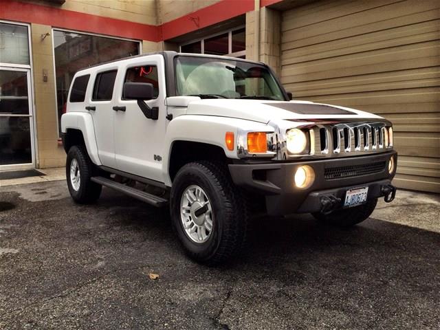 Hummer H3 Scion XB SUV