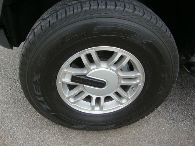 Hummer H3 2006 photo 4