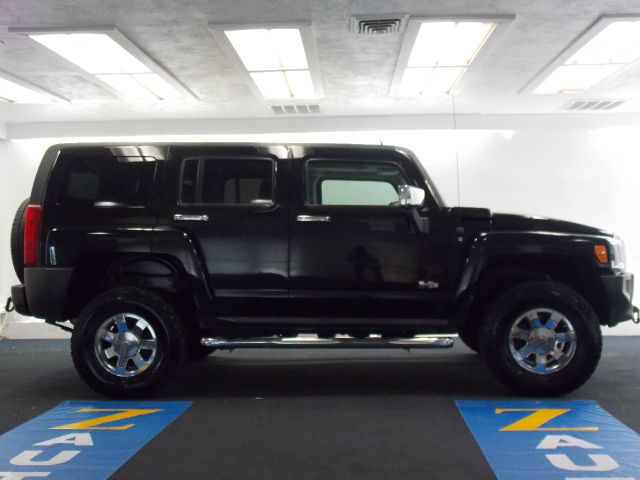 Hummer H3 2007 photo 2