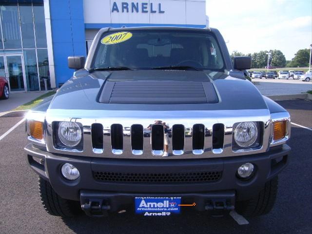 Hummer H3 2007 photo 1
