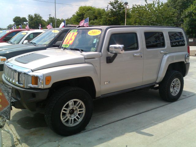 Hummer H3 Base SUV