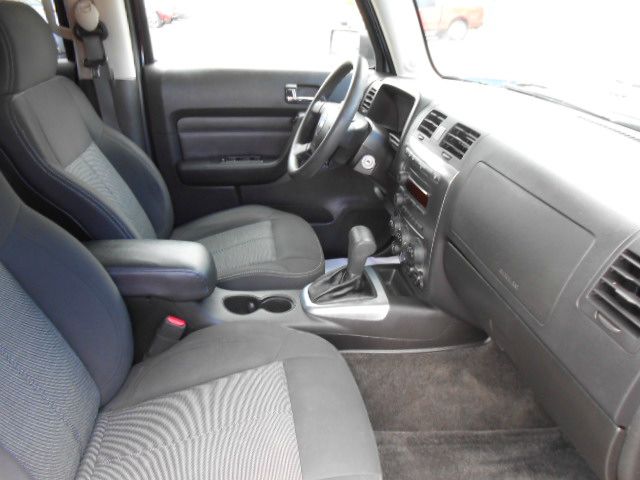 Hummer H3 2007 photo 1