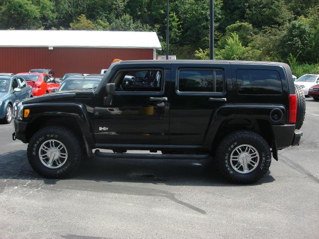 Hummer H3 Roadster 2D SUV