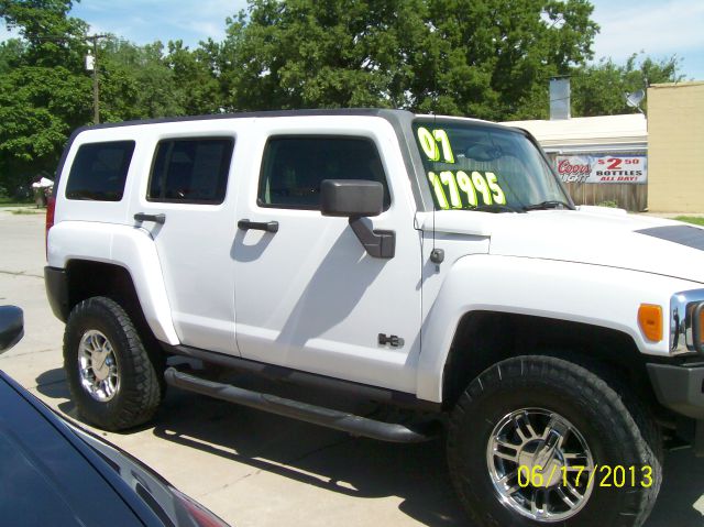 Hummer H3 Base SUV