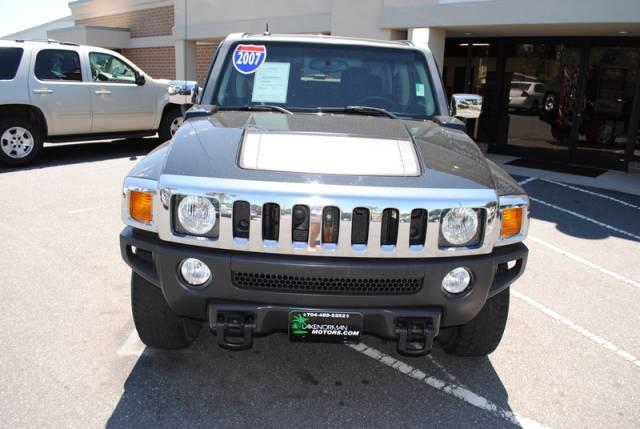 Hummer H3 2007 photo 3