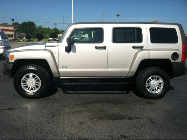Hummer H3 2007 photo 1