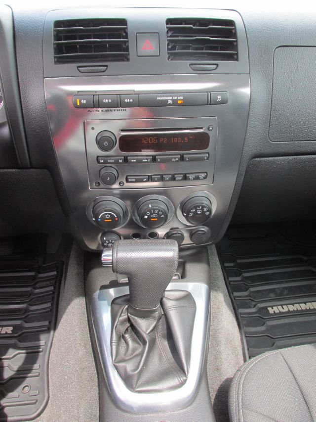 Hummer H3 2007 photo 27
