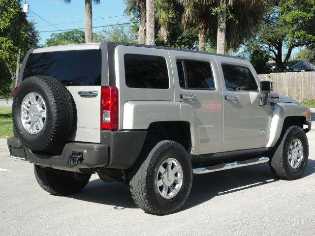 Hummer H3 2007 photo 1