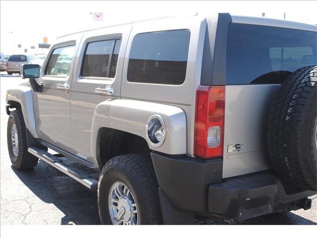 Hummer H3 2008 photo 3