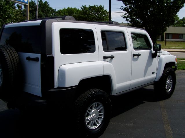 Hummer H3 2008 photo 2
