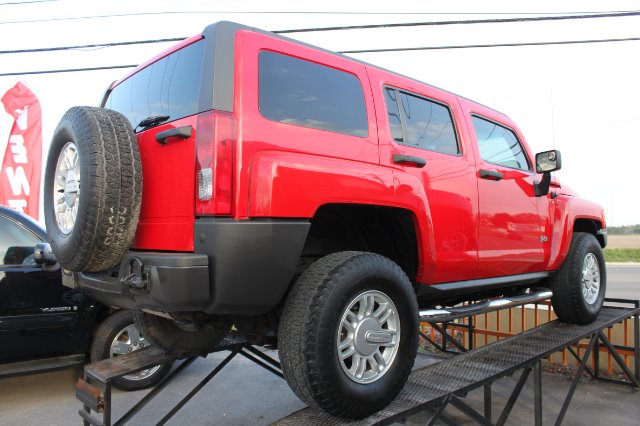 Hummer H3 2009 photo 1